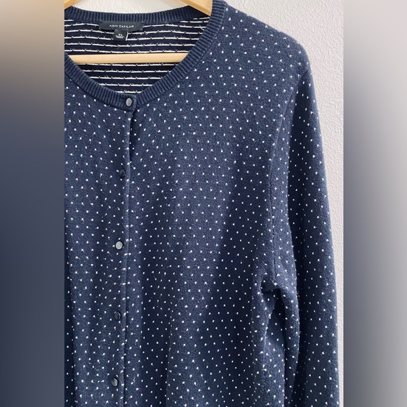 Ann Taylor Navy Polka Dot Cardigan Sweater Size XL Classy Parisian Old Money - Picture 5 of 6